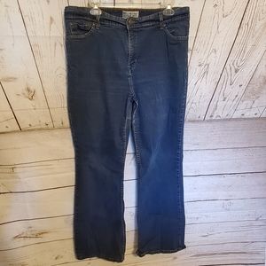 Levi's Signature at waist boot cut five pocket dark wash jeans size 18